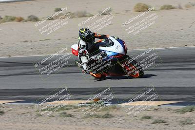 media/Oct-30-2025-Racers Edge (Thu) [[dabbdaf680]]/3-B Group/Session 3 (Turn 15 Inside)/